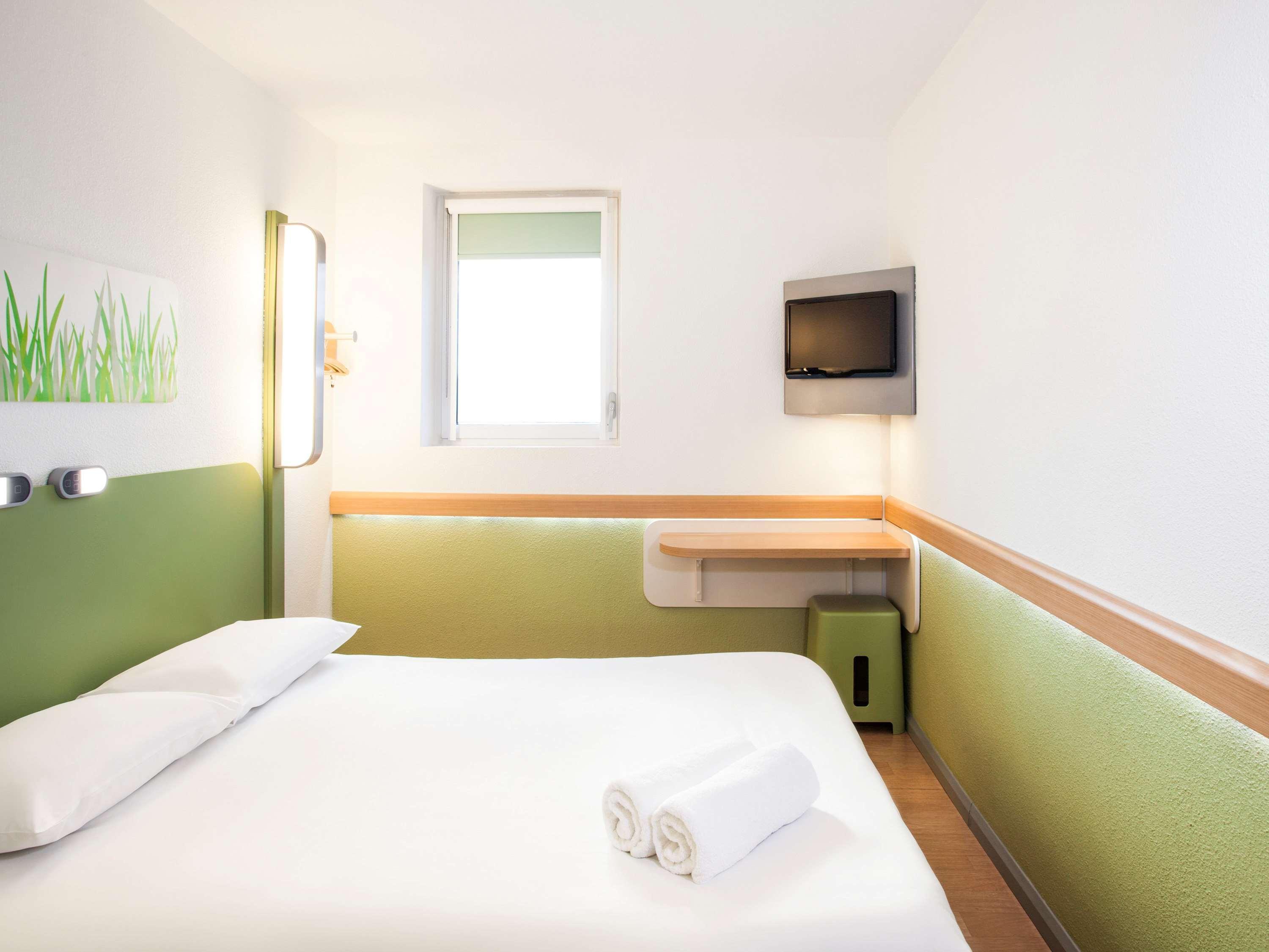 Ibis Budget London Whitechapel - Brick Lane Hotel Bagian luar foto