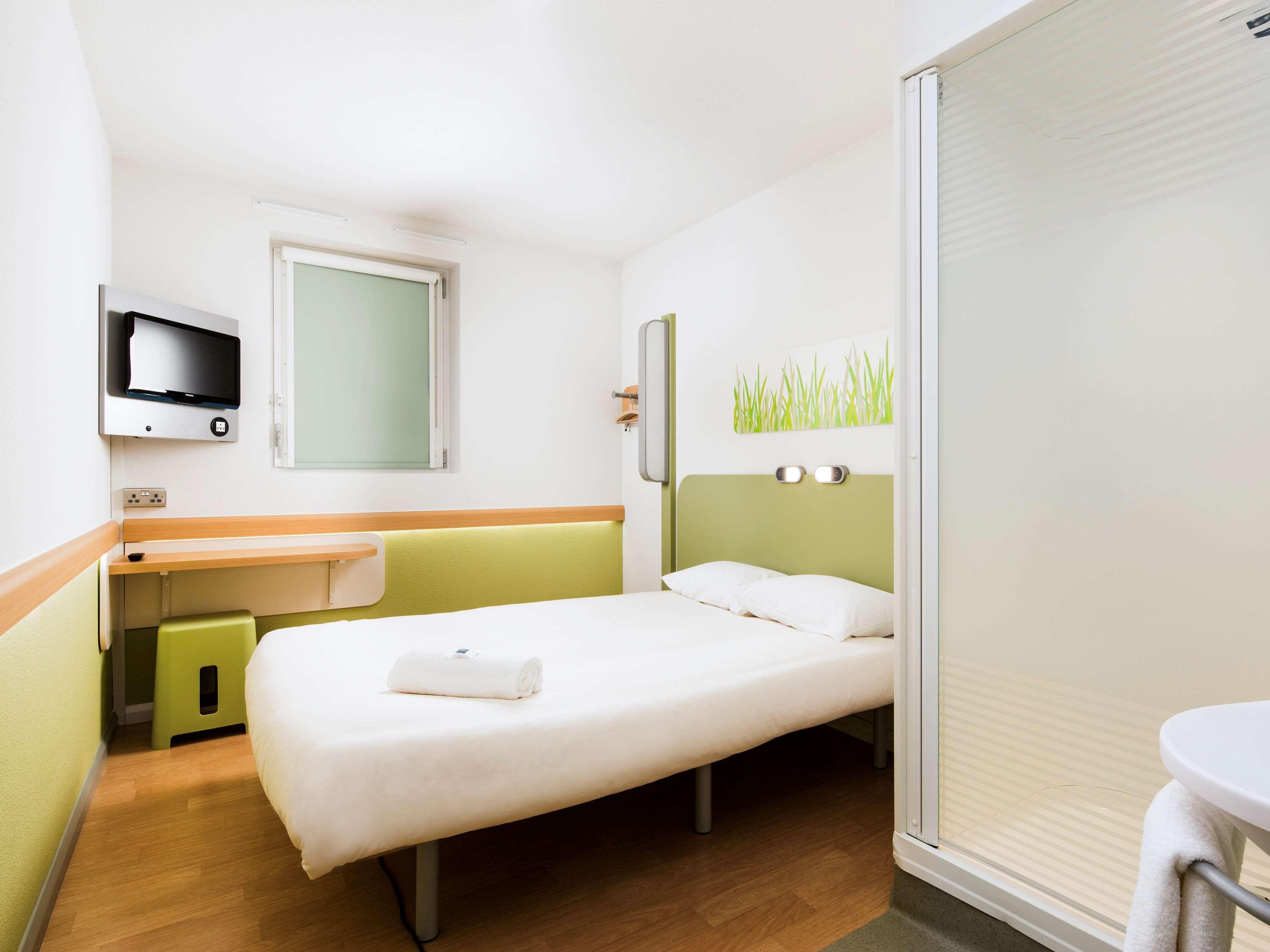 Ibis Budget London Whitechapel - Brick Lane Hotel Bagian luar foto